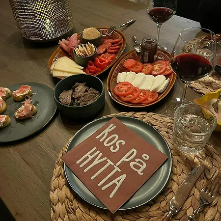 Modern Mountain With Views Over Slokovannet 度假居