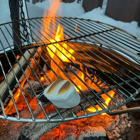 度假居 Modern Mountain With Views Over Slokovannet *