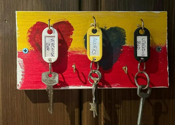 Дом отдыха Modern Mountain With Views Over Slokovannet